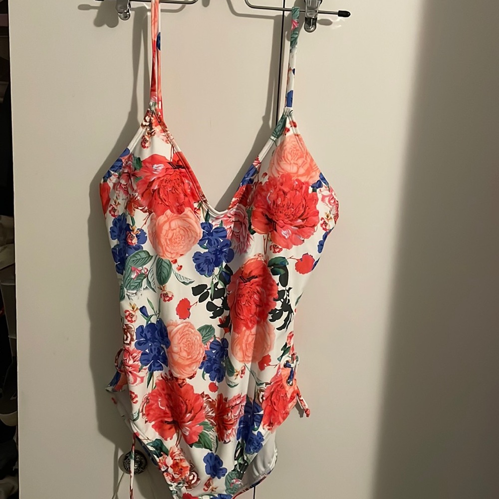 Adorable one piece bathing suit